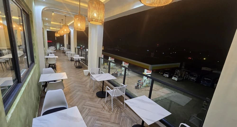 deli nurah restaurant best food balcony dining area